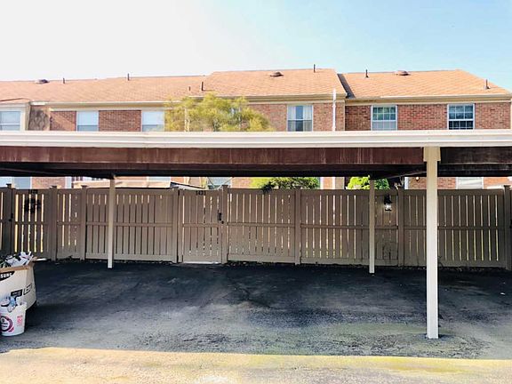 3rd image of 1431 Long Island Ct