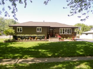 3701 Leominster Ave, Joliet, IL 60431