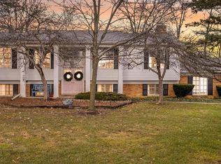 5241 Green Meadows Rd, Grand Blanc, MI 48439