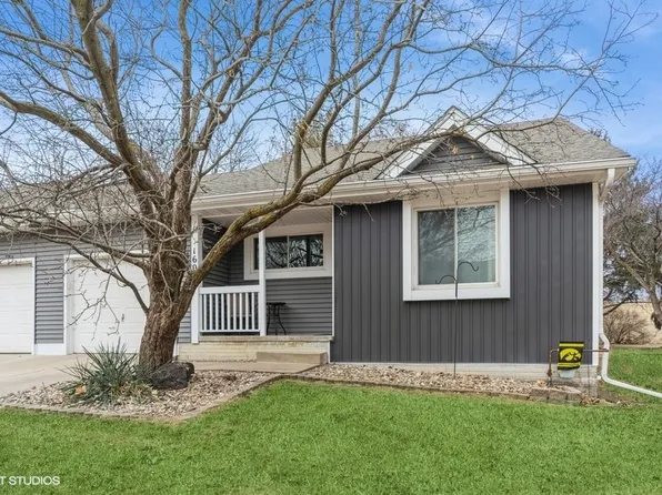 160 52nd St, West Des Moines, IA 50265