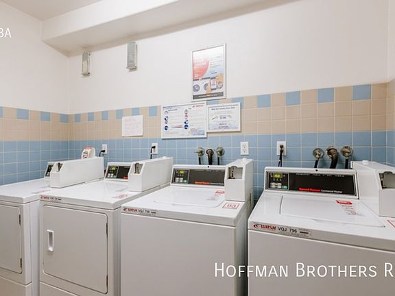 5th image of 253 Robinson St #104