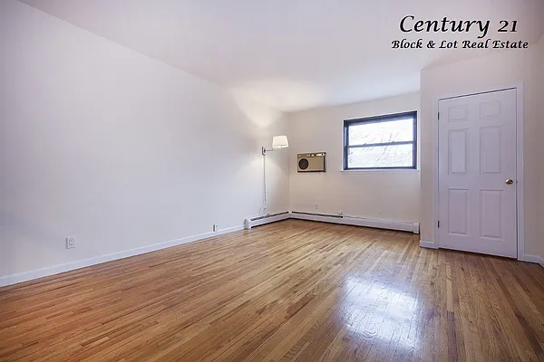 Sold by Block & Lot Real Estate | media 10