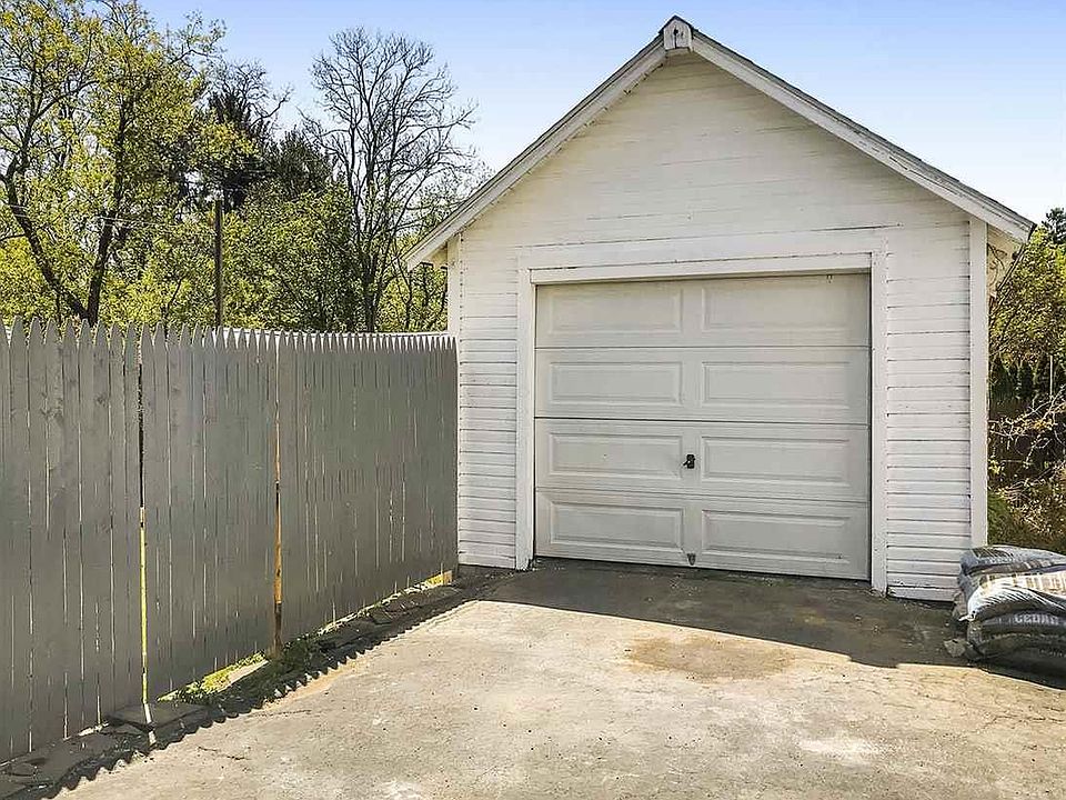 54 Lincoln St, Kingston, NY 12401 Zillow