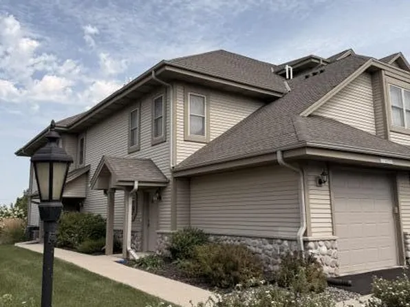 W173N5537 Ravenwood DRIVE #5537, Menomonee Falls, WI 53051
