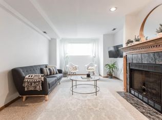 2029 W Superior St, Chicago, IL 60612