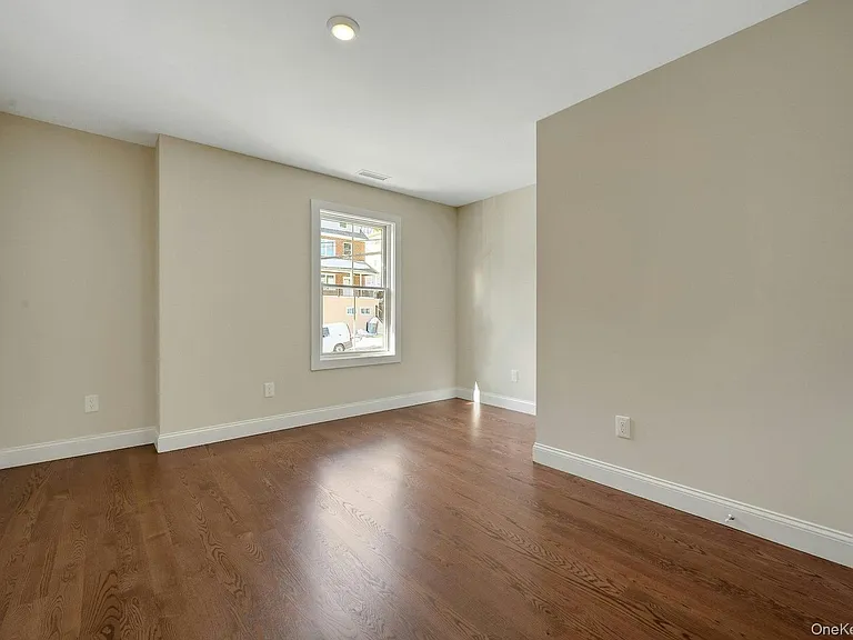 44 Rogers St #A — Photo 10