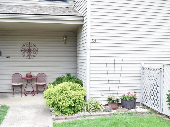 135 Hillview Dr APT 35, Fairfield Bay, AR 72088