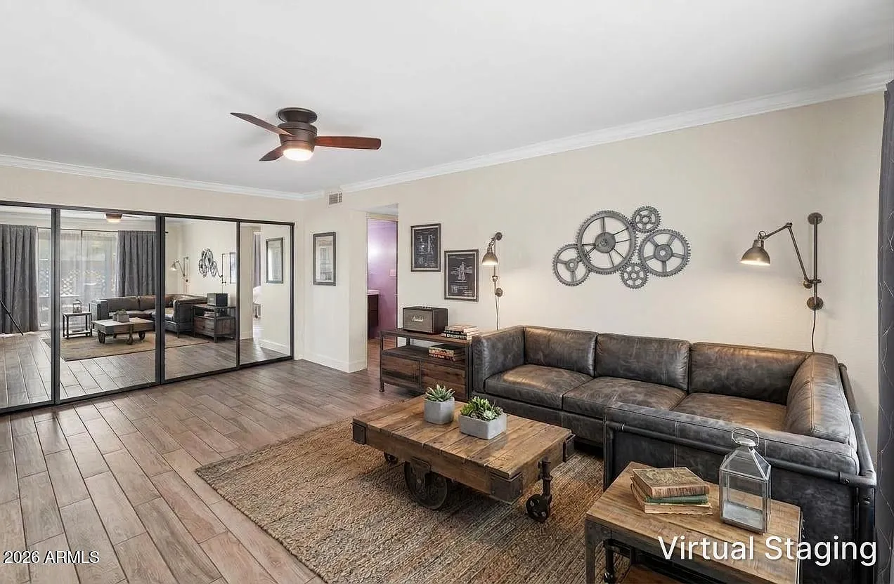 1 bed, 1.0 bath, 725 sqft, $1,600 — Photo 1