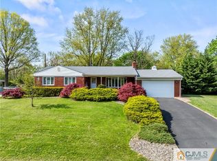 36 Buffa Dr, Somerset, NJ 08873