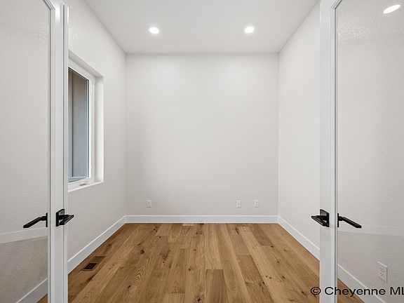 4th image of 1501 Wineglass Rd