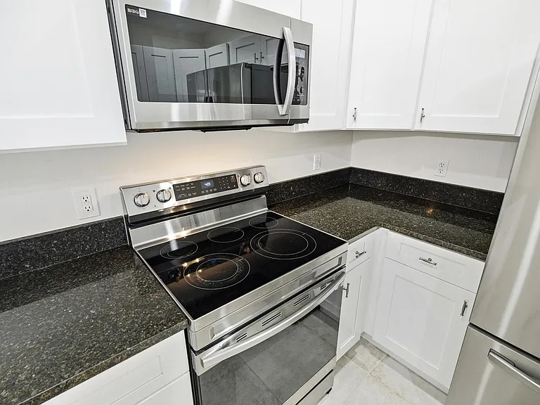 57 Raintree Pl #B — Photo 16