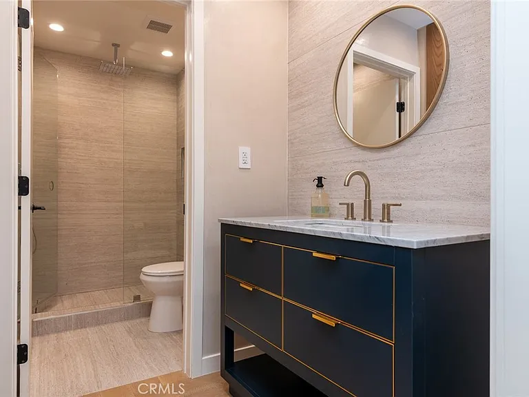 515 N Jackson St #102 — Photo 13