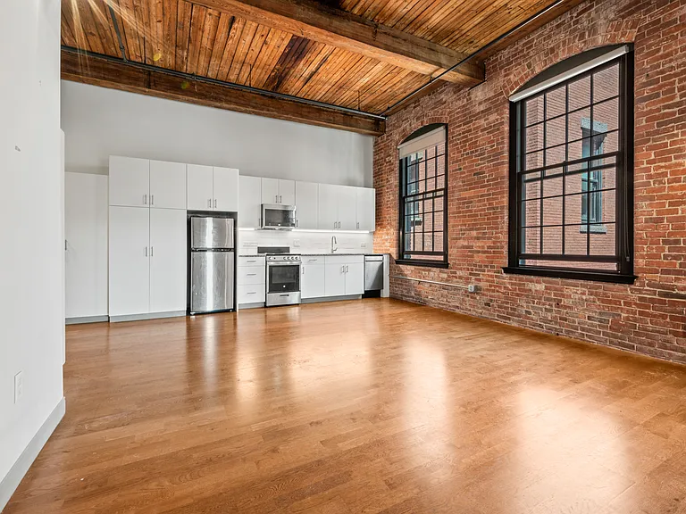 103 Allyn St #112 — Photo 5
