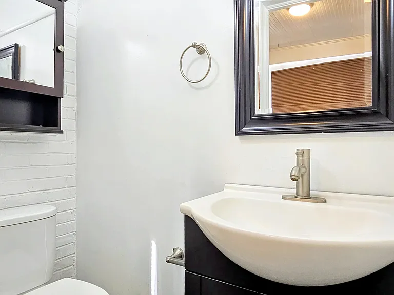 324 S Broad St — Photo 13