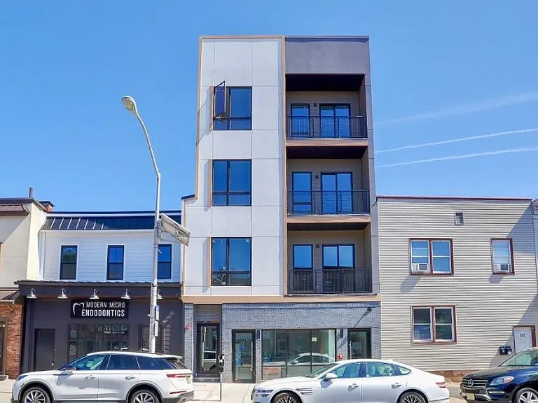 354 Broadway #2F — Photo 23