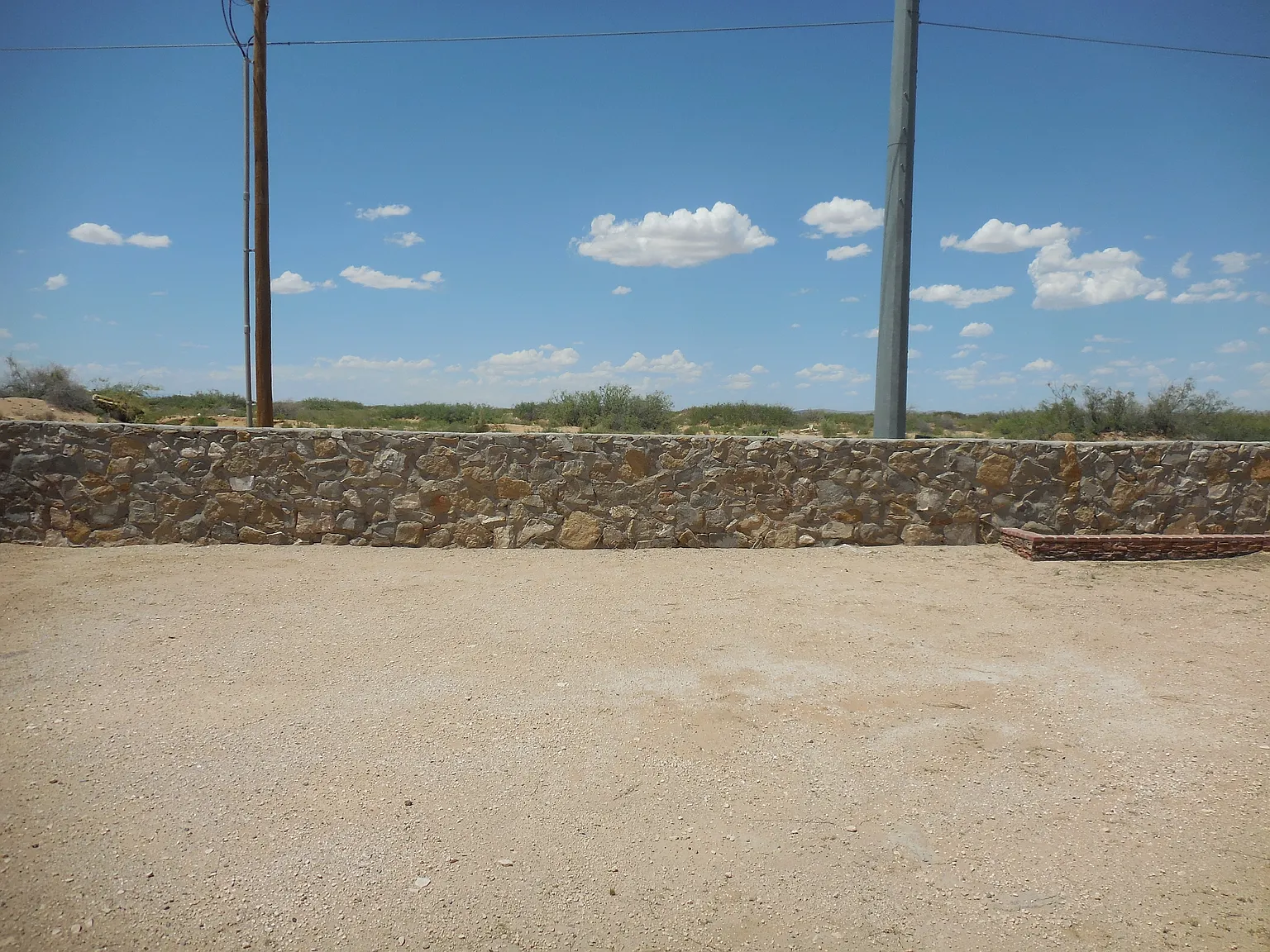 14301 Desert Orchid - 1 — Photo 3