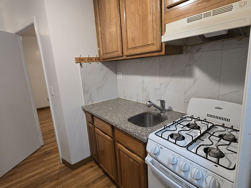 2nd image of 97 Allen St APT 12