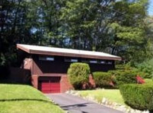 11 Wolcott Rd, Woburn, MA 01801