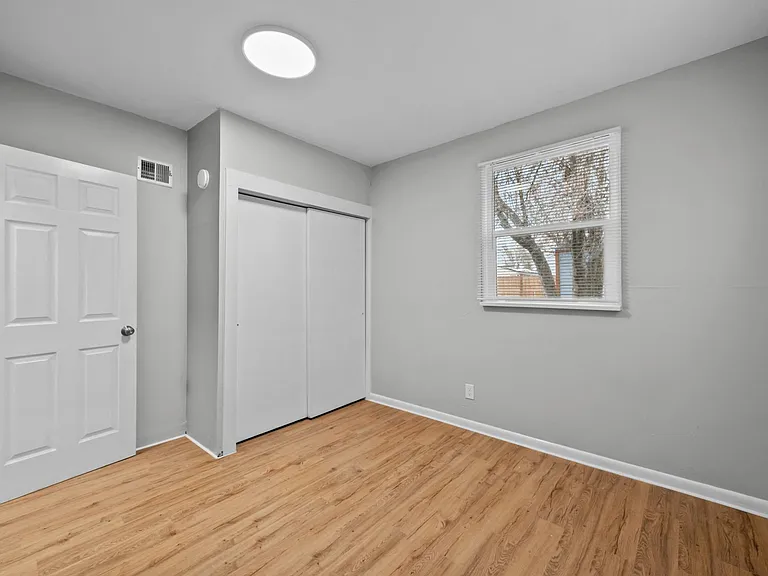 4570 1/2 W Center Ave — Photo 23