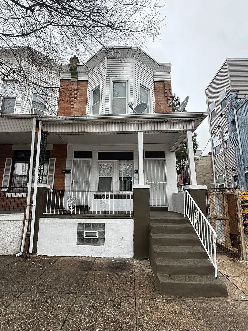 5211 Greenway Ave — Photo 1