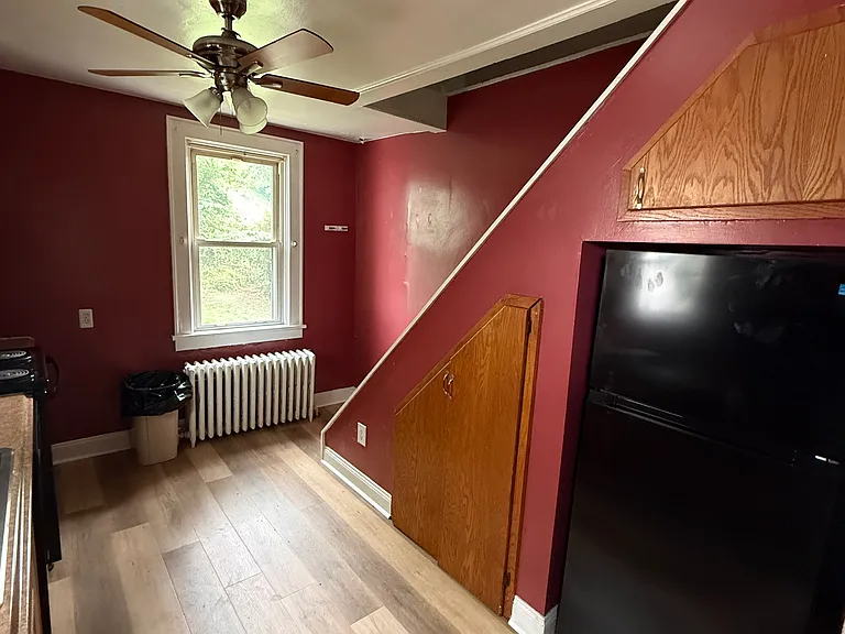 45 Glenmore Ave — Photo 5