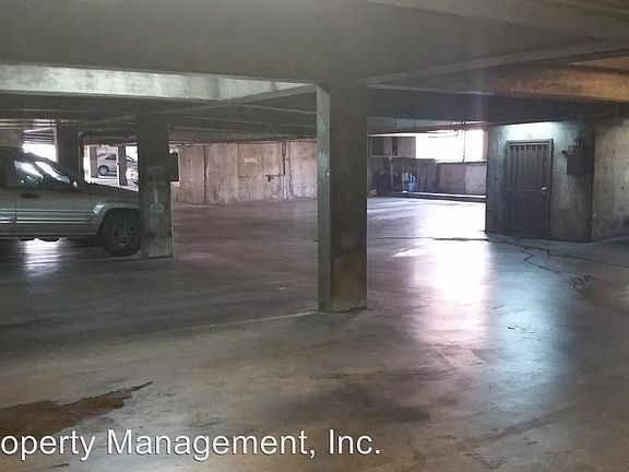 4th image of 1600 N Bronson Ave APT 27