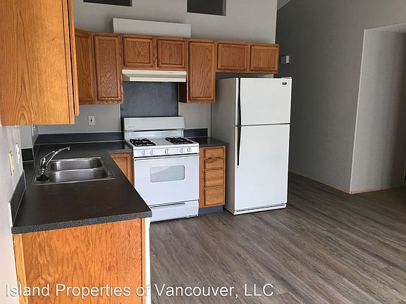 3rd image of 7622 NE 159th Ave