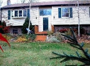 20 Valley Trl, Oak Ridge, NJ 07438