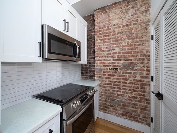 2nd image of 27 Corbin Ave APT 5