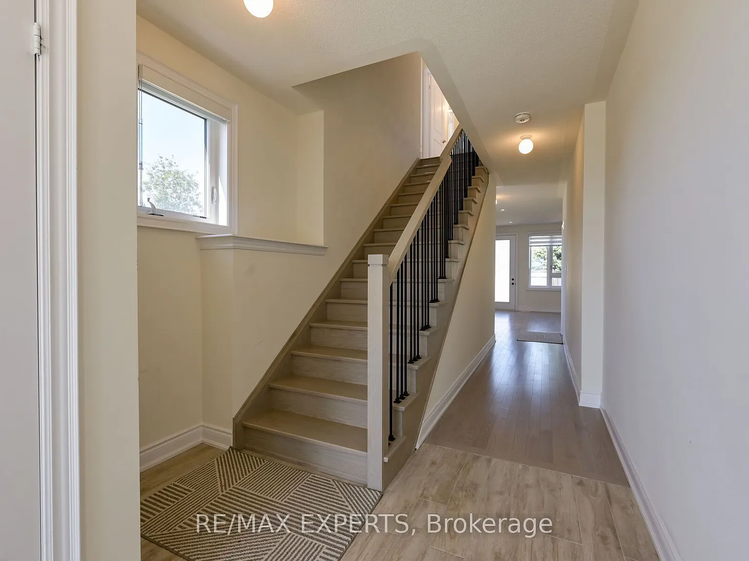 4 bed, $4,200 — Photo 3