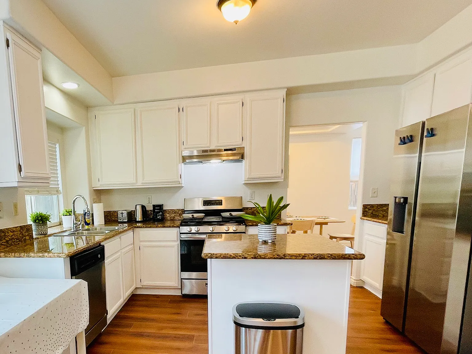 3 bed, 471 sqft, $1,020 — Photo 4