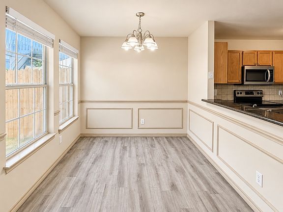 4th image of 12620 Bay Ave
