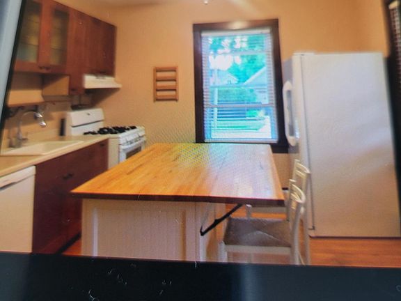4th image of 426 N La Grange Road Until #1