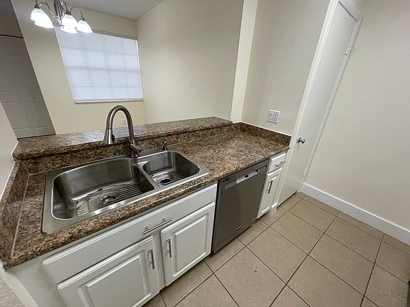 2nd image of 2811 N Oakland Forest Dr APT 102