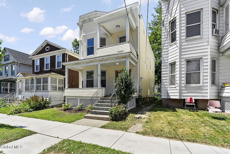 3rd image of 8 Stanwix Street