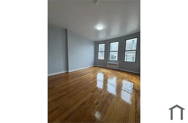 Photo 2 of 5 - 146 Beech St #2E - Yonkers, NY Building Photo - 146 Beech St #2E