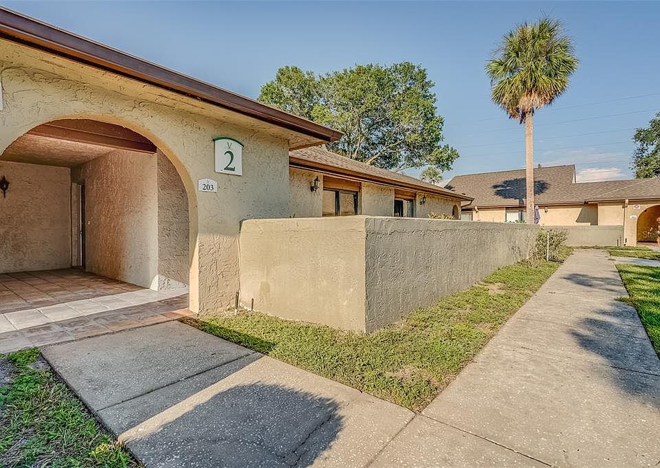 1st image of 6262 142ND AVENUE N #203