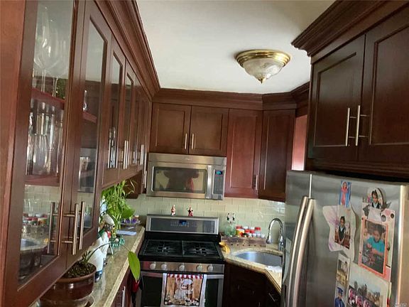 4th image of 214-01 Hillside Ave #B