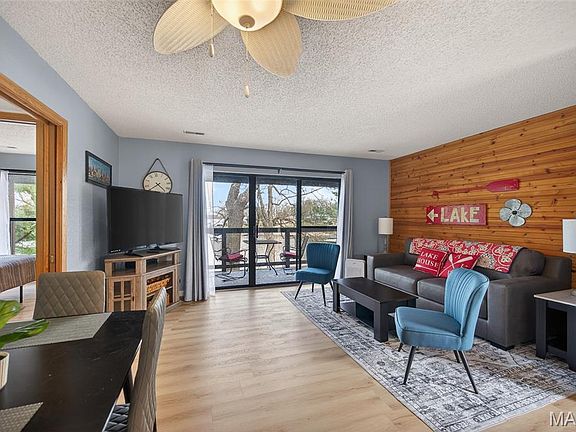 2nd image of 256 Lone Oak Point #15