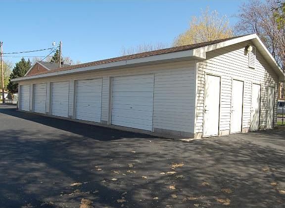 5th image of 4070 White Bear Ave N