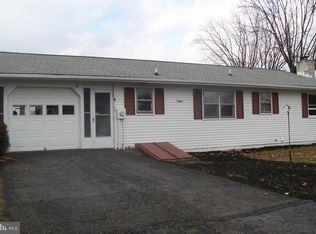 8 Fellowship Dr, Halifax, PA 17032