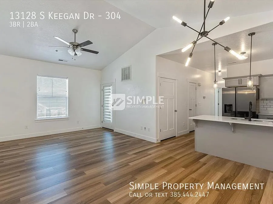 3-BD condo with garage in Herriman! — Photo 2