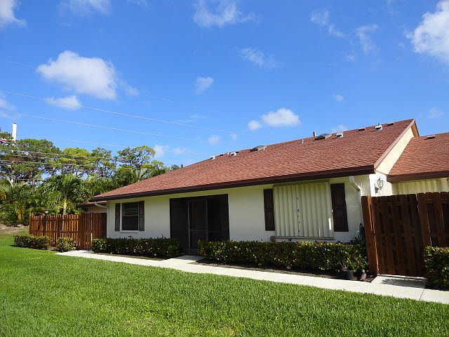 1st image of 3813 Cocoloba Ln