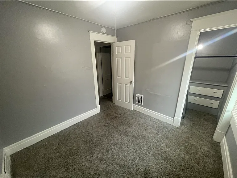 423 Lisbon Ave #1 — Photo 2