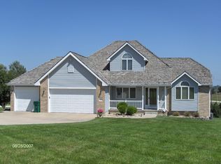 14219 W Sand Hill Rd, Louisville, NE 68037