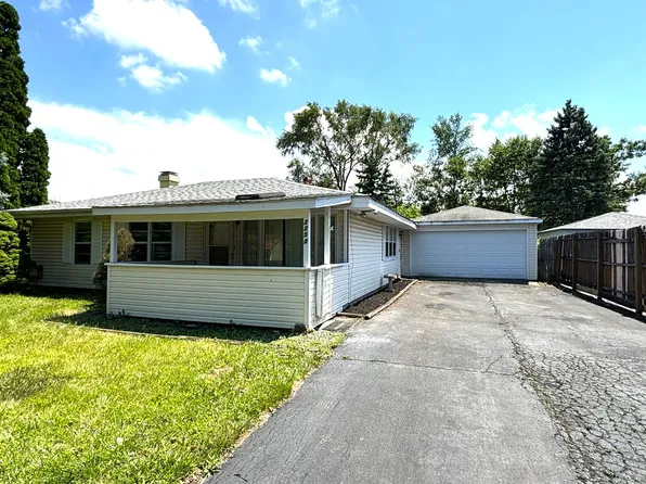 2258 Brentwood Ave, Montgomery, IL 60538