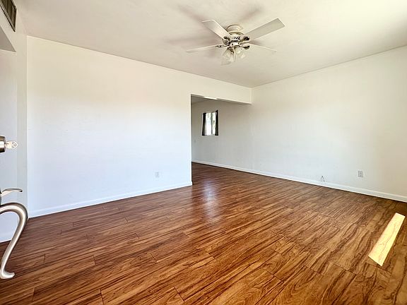 Front Living Rm
