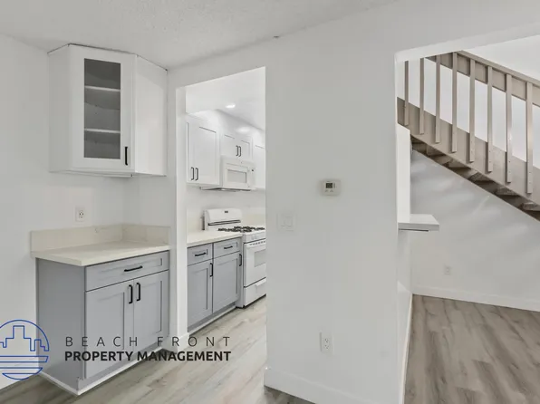 1428 S. Knott