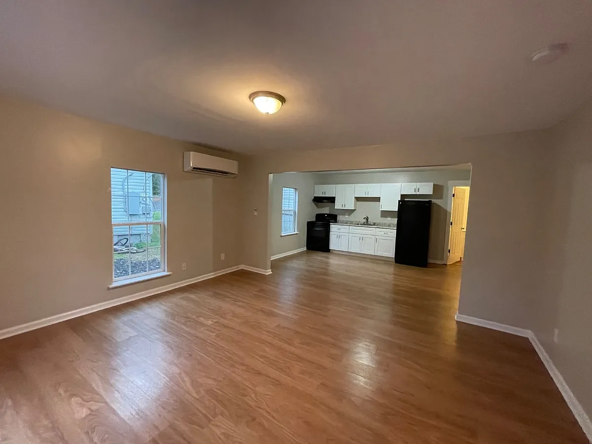 Property Photo - 105 Young Cir SW