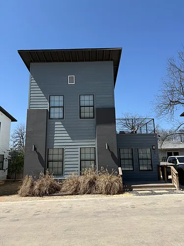 1018 Delaware St #2 Photo 1